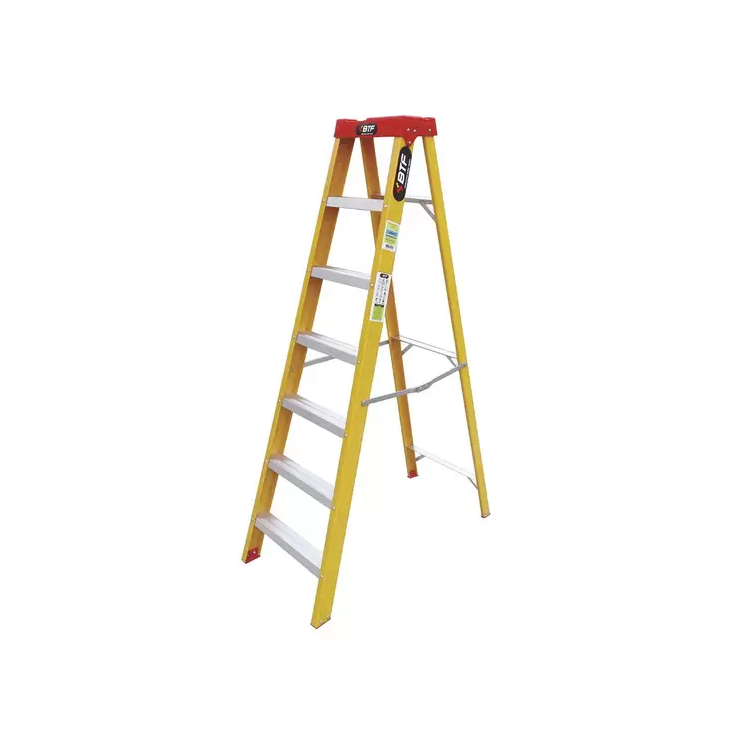 Escada De Fibra Tesoura Prática 6 Degraus - BOTAFOGO - EFP9901